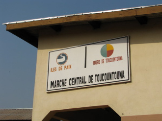 01 Au Marche De Toucountouna